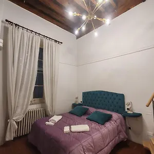 Corte Aranci Deluxe In Historic Center Of Apartment