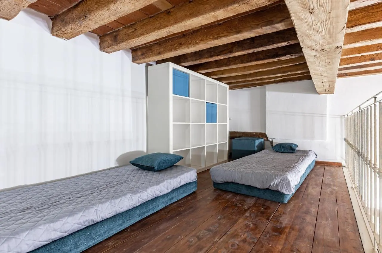 Appartamento Corte Pini - Corte Aranci -Lucca Center Apartaments Near The Cathedral!