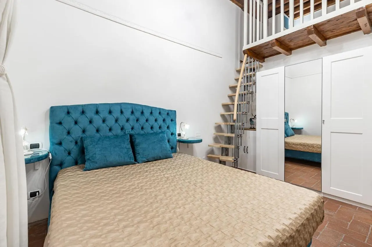 Corte Pini - Corte Aranci -Lucca Center Apartaments Near The Cathedral! Lucca